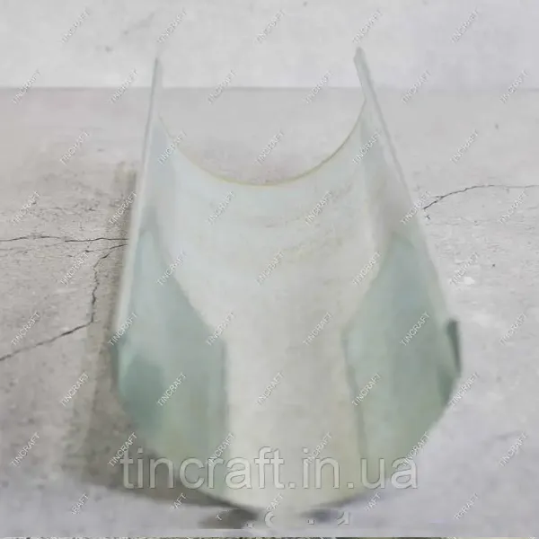 Желоб полукруглый для водосточной системы